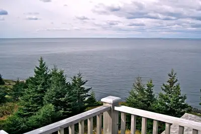 Image de Monhegan'S Finest Cottage Oceanfront Location