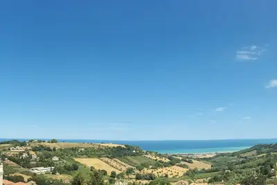 Image de Ma maison dans les collines à 10 minutes de la mer