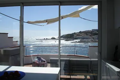 Image de Magnifique Duplex avec terrasse  et garage, vues imprenables Mer et Montagne