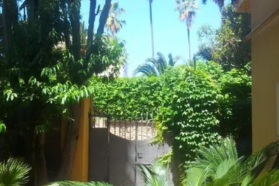 Image de Gracieuse villa de style liberty avec beau jardin Ă Tropea ctr beach close