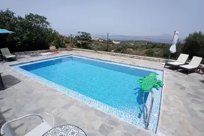 Image de Villa Artemis : piscine privée chauffée, vue mer, jardin privé