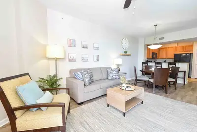 Image de Condo de villégiature 2 chambres avec balcon privé et commodités! 🌴