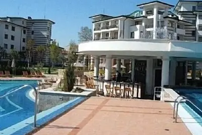 Image de Appartement dans Emerald 5 Star Spa Resort
