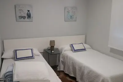 Image de Appartement CLIMATISÉ Avec Garage Et Piscine