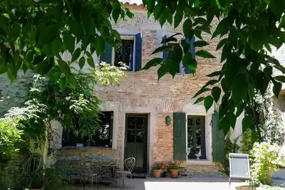 Image de Charmante Maison Dans Un Mas Proche Des Plages, idéal famille et couple, ***