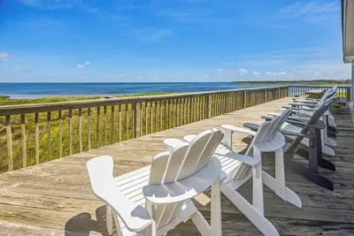 Image de Famille et chien bienvenus! Soundfront, Frisco w / Game Rm, bain �� remous, passage couvert au son