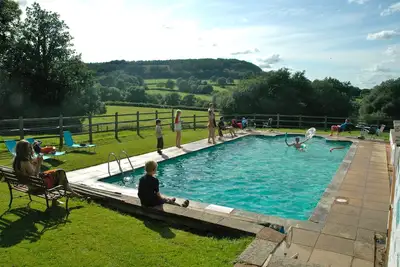 Image de Lake Cottage un chalet confortable dans le Devon