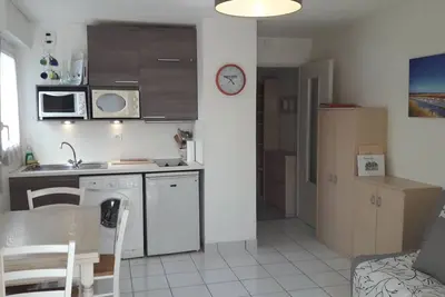 Image de Tout à pied pour ce joli T1, plage, animation, marché