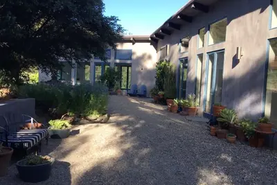 Image de Superbe maison moderne avec vue sur l'océan au coeur de Big Sur
