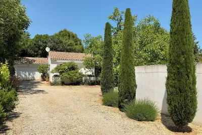 Image de 20mn à pieds - climatisée- piscine