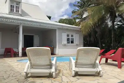 Image de Grande et belle villa - piscine - à 2 pas de la plage