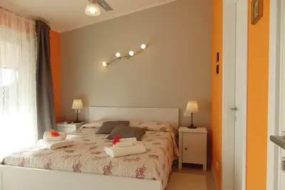 Image de Casacilla, villa jumelée moderne avec vue et jardin