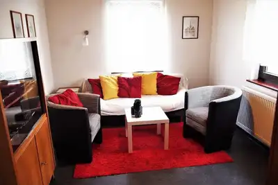 Image de Appartement confortable (45m2) avec terrasse dans le vieux village viticole