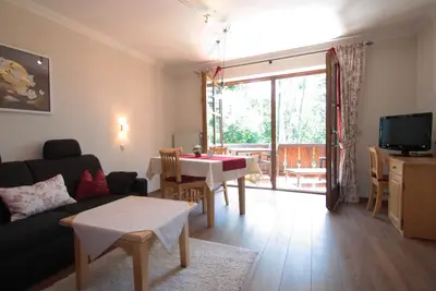 Image de Appartement hypoallergénique de deux pièces avec balcon meublé