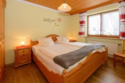 Image de Appartement (60qm) dans une ferme pour les familles