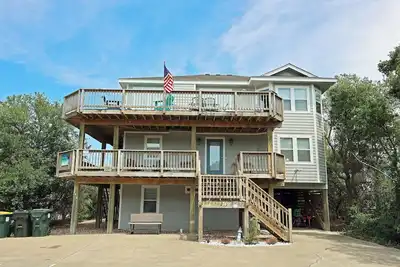 Image de Parfait! Piscine De 6 Chambres Pvt, Hot Tub, Table De Piscine, Jeux D'Arcade Et Basketball!