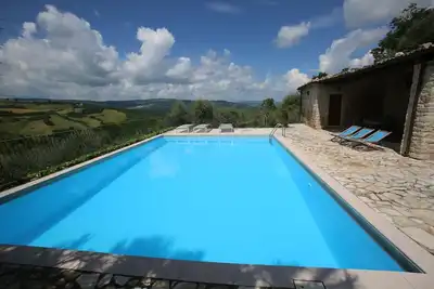 Image de Casa Cristina, une maison confortable à la périphérie d'un village médiéval