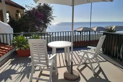Image de Casa Marinella jusqu'à 10 personnes sur la mer