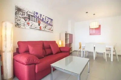 Image de Première ligne / Wifi / Spa / Vues mer / Piscine chauffée / Mascotte