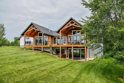 Image de Venez vacances sur le lac Long dans cette belle maison!