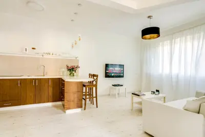 Image de ❤Boutique apt ★ Meilleur emplacement à côté de la plage ★ Balcon❤