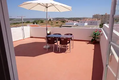 Image de appartement 1 chambre avec terrasse, air conditionné et wi-fi