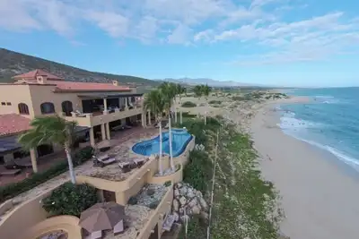 Image de Superbe Hacienda au bord de la plage avec plage privée et piscine