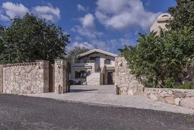 Image de Appartement indépendant à Giardini-Naxos, calme - nature - mer -