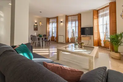 Notre charmant Penthouse avec terrasse privée sur le toit!