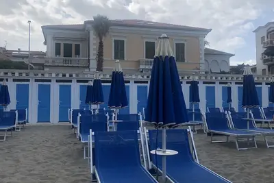 Image de Location bifocale pour 4 à Diano Marina (Im) face à la mer. Code Citra 008027-Lt-0151