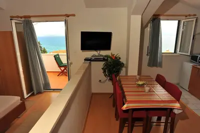 Garçonnière avec la terrasse et la vue sur le mer Sutivan, Brac (As-16846-a)