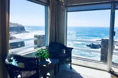 Image de Oceanfront Beau Villa - Vues imprenables