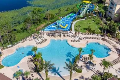 Image de Nouvelle liste! Townhome de luxe dans une communauté fermée à seulement 5 minutes de Disney!