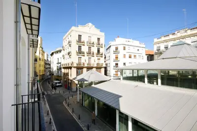 1 Bedroom Apartment with balcony. Old Town. Valencia. Ms3