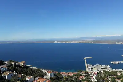 Image de Appt dans villa vue panoramique mer à 180°, clim. , piscine