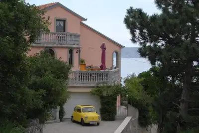 Bono, Appartement 2