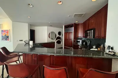 Image de Jusqu'à 40% de réduction sur les tarifs annoncés - Luxueux Condo 3 Bdrm Ski In SKi Out