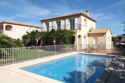 Image de Belle maison de vacances privée avec Wifi, piscine privée, Tv, terrasse et parking