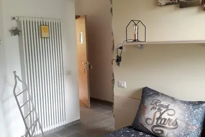 Image de B & B Vecchiascuola di Pianazzola, appartements et chambres à louer dans une école