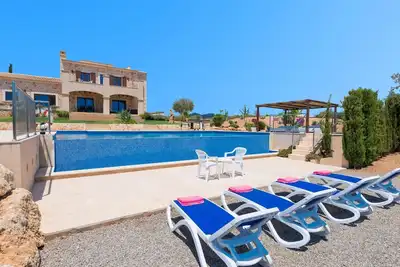 Charmante villa rurale rénovée, à seulement 5 min de Cala d'Or