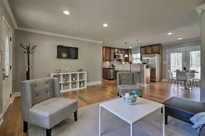 Image de Nouveau! Modern Ranch Home - 5 mi au centre-ville d'Atlanta!