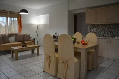 Image de Maison charmante et tranquille près de la ville.