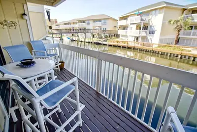 Image de Beachy condo avec 2 chambres / 2 bains