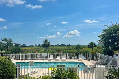 Image de - Tarifs été, emplacement, vues, commodité. . . Golf / Piscine / Fitness / Vélo