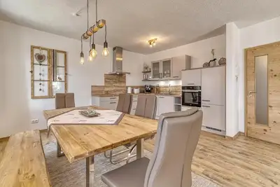 Image de Maison de vacances avec sauna et bain à remous