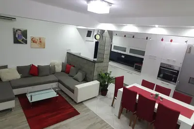 Image de Appartement de trois chambres avec air conditionné Podstrana, Split (A-16793-a)