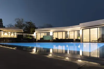 Image de Nouveau à Los Mojones 5 chambres 4 salles de bain avec une vue imprenable et des installations