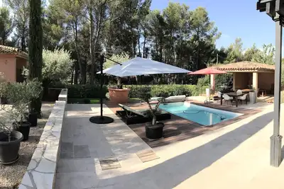 Image de Villa Provençale 170 m2, tout confort au pied de la Sainte victoire