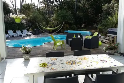 Image de House 4 * 6 / 7p with heated pool, Spa, 600 m beach, 400m Lake Hossegor, Golf