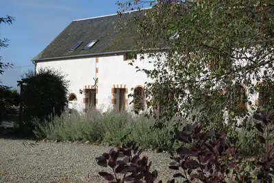 Image de La Colombe - Gite de luxe avec 2 chambres et piscine chauffée dans la vallée de la Loire